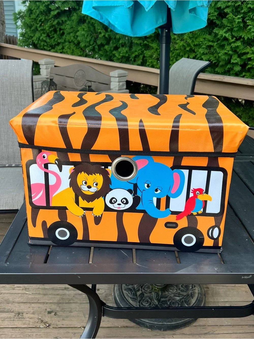 Global Decor Inc. safari bus
